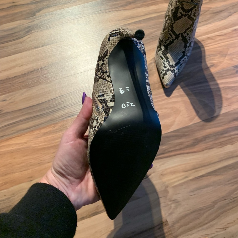❌❌SOLD❌❌Winnie Harlow X Steve Madden booties. - Picture 7 of 8